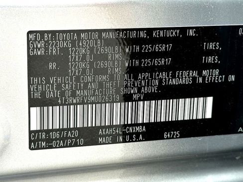 Used 2021 Toyota RAV4 XLE w/ Convenience Package image 33