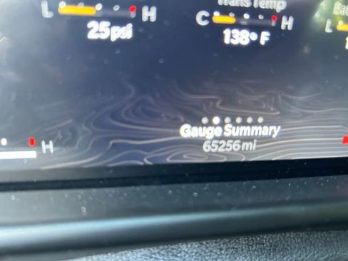 Used 2024 Jeep Wagoneer L Series II image 43