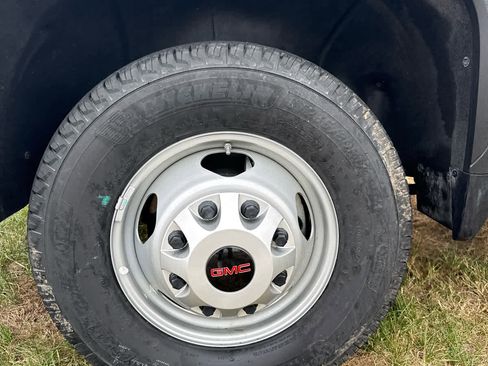 New 2023 GMC Sierra 3500 Pro image 7