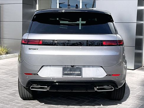 New 2026 Land Rover Range Rover Sport Dynamic SE AWD/4WD image 4