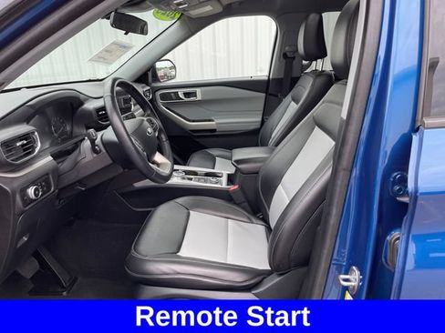 Used 2023 Ford Explorer XLT w/ Equipment Group 202A AWD/4WD image 9
