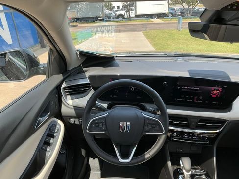 Used 2026 Buick Encore GX Avenir w/ Avenir Technology Package FWD image 11