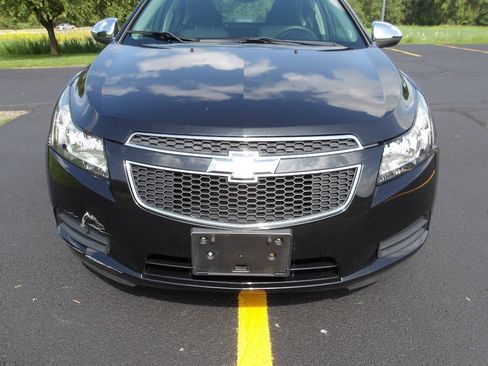 Used 2014 Chevrolet Cruze LS FWD image 23
