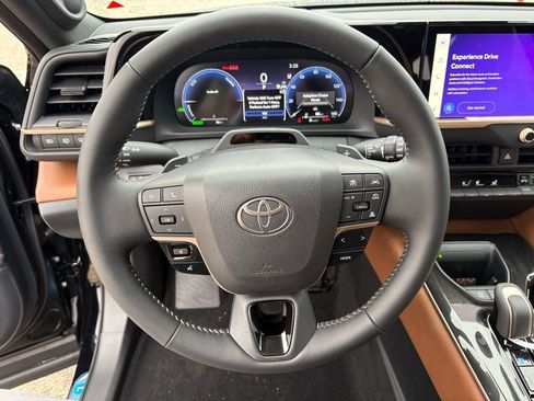 New 2026 Toyota Crown Signia AWD/4WD image 34