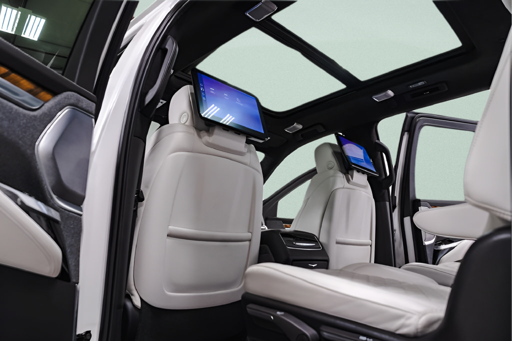Used 2025 Cadillac Escalade ESV Sport Platinum AWD/4WD image 35