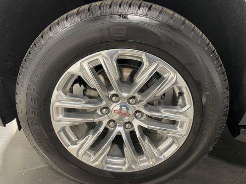Used 2023 GMC Yukon SLT w/ SLT Premium Package AWD/4WD image 19