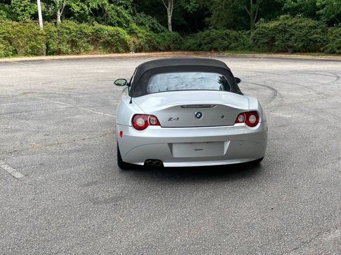 Used 2005 BMW Z4 2.5i RWD image 6