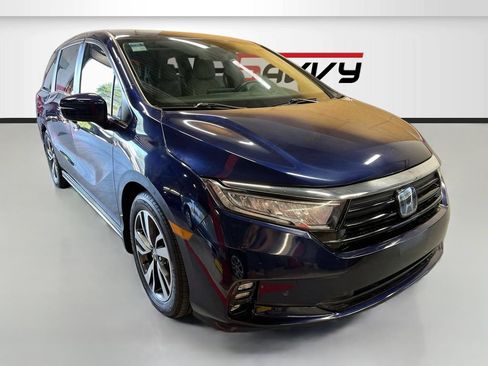 Used 2022 Honda Odyssey Touring image 1