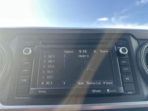 Used 2019 Toyota Tacoma SR5 RWD image 28