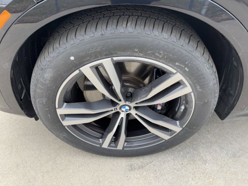 Certified 2025 BMW X7 xDrive40i image 13