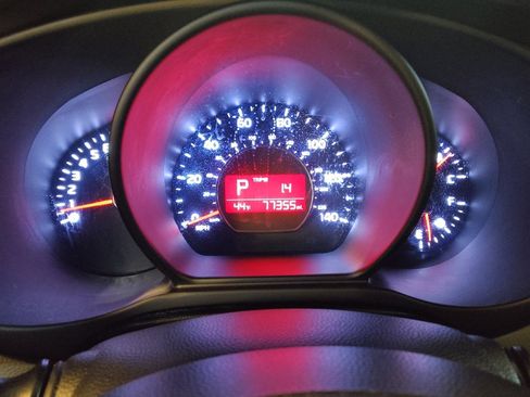 Used 2017 Kia Soul + image 23