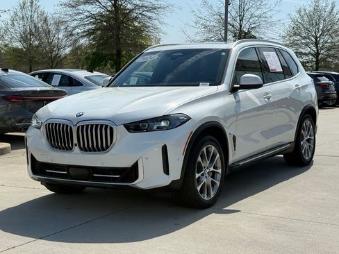 Used 2024 BMW X5 xDrive40i AWD/4WD image 11