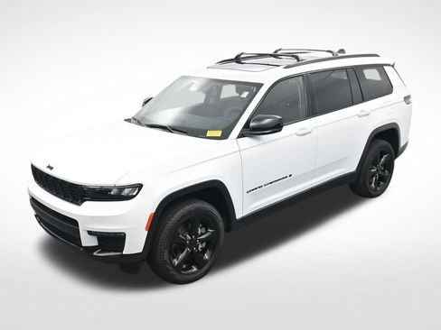 Used 2023 Jeep Grand Cherokee L Limited w/ Black Appearance Package AWD/4WD image 21