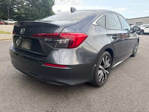 Used 2023 Honda Civic EX image 5