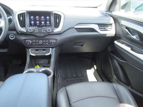 Used 2024 GMC Terrain SLT w/ Tech Package image 14