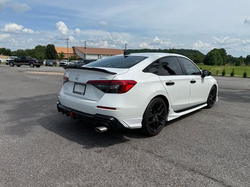Used 2024 Honda Civic Sport image 4
