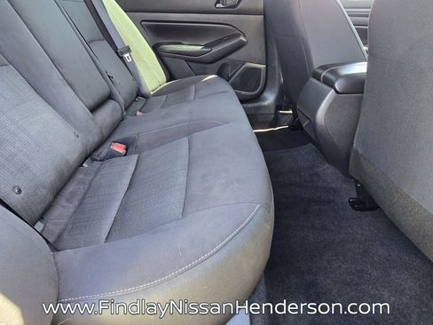 Used 2025 Nissan Altima 2.5 S FWD image 14