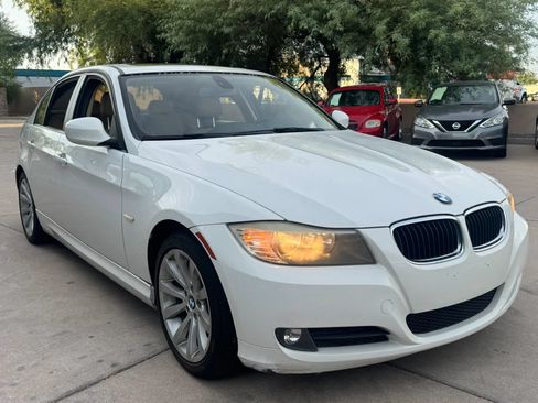 Used 2011 BMW 328i Sedan RWD image 4