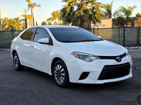 Used 2014 Toyota Corolla L FWD image 2