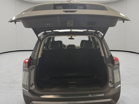 Used 2022 Nissan Rogue SL FWD image 12