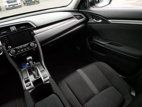 Used 2020 Honda Civic EX image 11