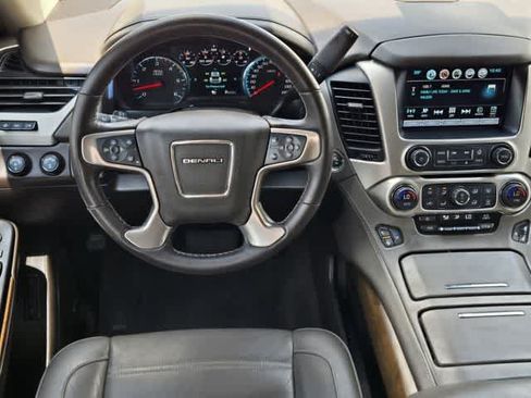 Used 2020 GMC Yukon Denali w/ Denali Ultimate Package AWD/4WD image 16