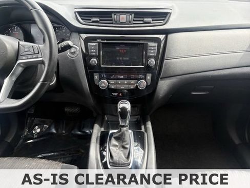 Used 2018 Nissan Rogue SV AWD/4WD image 12
