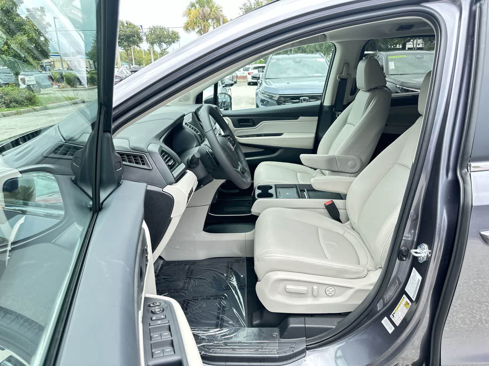 New 2026 Honda Odyssey EX-L image 2