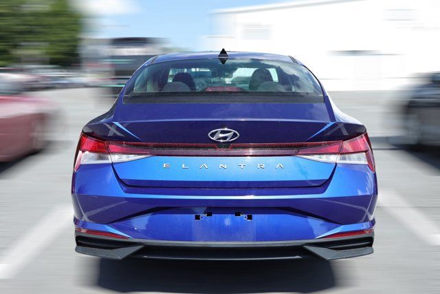 Used 2021 Hyundai Elantra SEL w/ Convenience Package FWD image 2