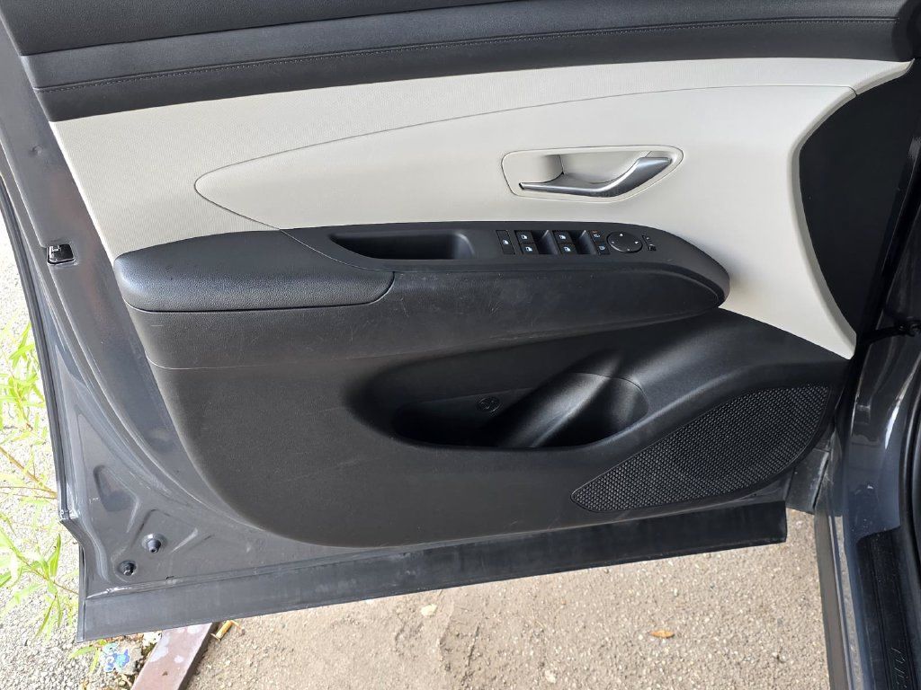Used 2025 Hyundai Tucson SEL FWD image 27