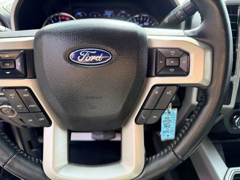 Used 2021 Ford F250 Lariat w/ Lariat Value Package image 31