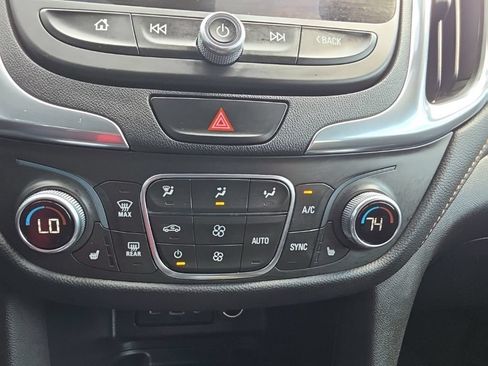 Certified 2021 Chevrolet Equinox Premier w/ LPO, Floor Liner Package FWD image 17