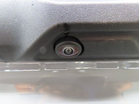 Used 2025 GMC Sierra EV Denali image 47