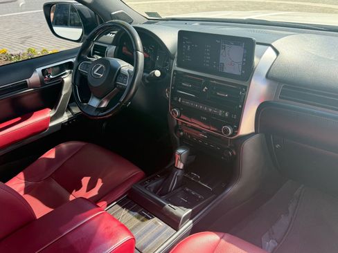 Used 2023 Lexus GX 460 Premium w/ Premium Package image 3