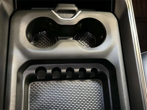 Used 2019 RAM 1500 Sport w/ Black Appearance Package image 26