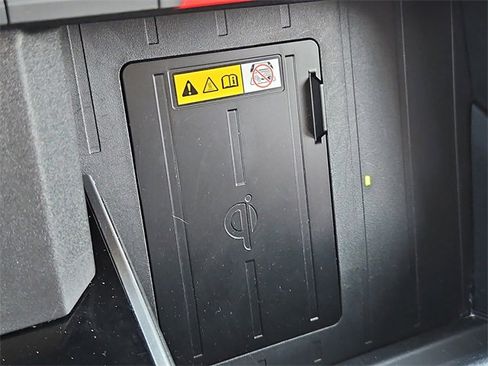 Used 2023 Toyota Sequoia Limited image 27