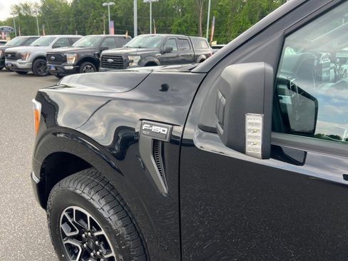 Certified 2022 Ford F150 XLT w/ Equipment Group 302A High image 27