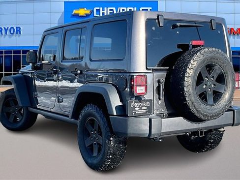Used 2017 Jeep Wrangler Unlimited Freedom Edition image 4