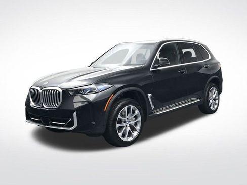 Used 2025 BMW X5 xDrive50e image 10