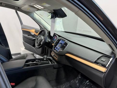 Used 2023 Volvo XC90 B6 Plus w/ Protection Package Premier AWD/4WD image 27