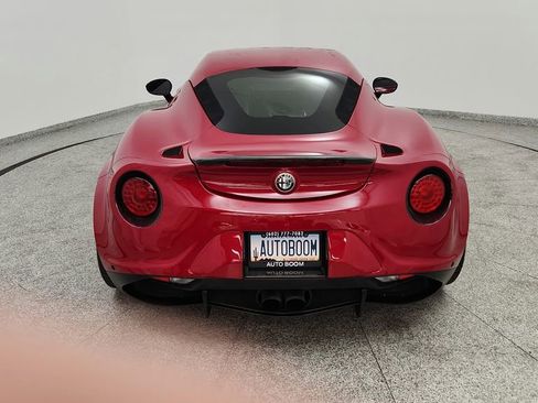 Used 2015 Alfa Romeo 4C Launch Edition w/ Convenience Group RWD image 17