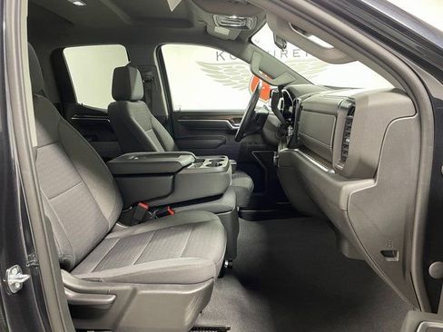Used 2022 Chevrolet Silverado 1500 LT AWD/4WD image 22