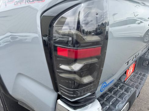 Used 2021 Toyota Tacoma TRD Off-Road AWD/4WD image 24