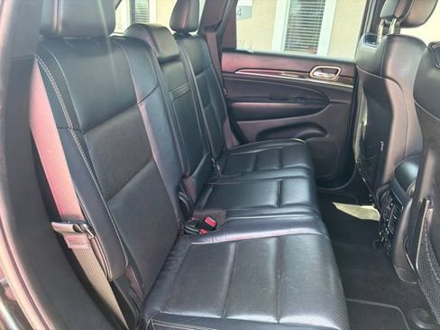 Used 2015 Jeep Grand Cherokee Overland AWD/4WD image 16