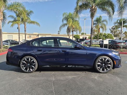 New 2027 BMW i5 eDrive40 w/ M Sport Package RWD image 11