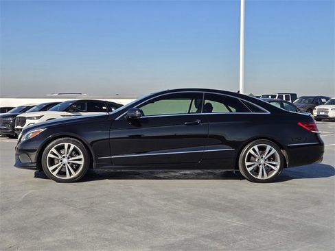 Used 2016 Mercedes-Benz E 400 Coupe image 4