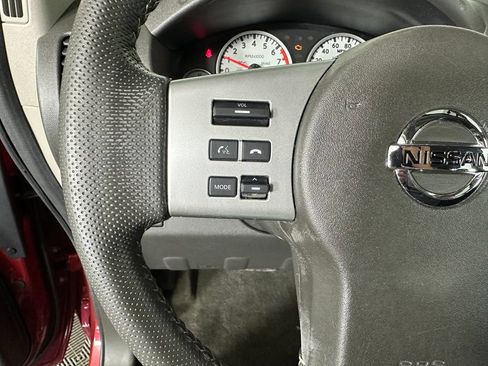 Used 2015 Nissan Xterra PRO-4X w/ Pro-4x Leather Package AWD/4WD image 10