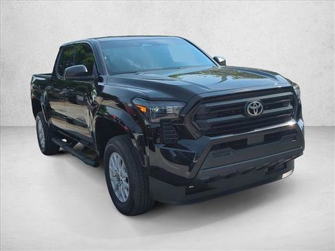Certified 2025 Toyota Tacoma SR RWD image 3