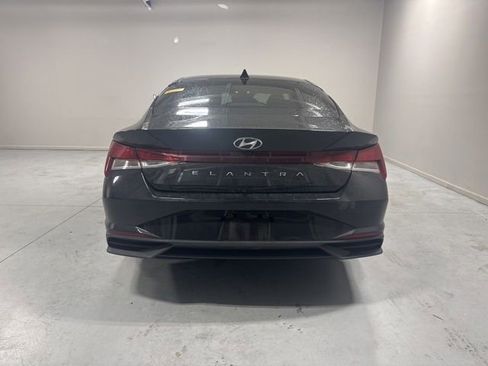 Used 2023 Hyundai Elantra SEL w/ Convenience Package FWD image 7