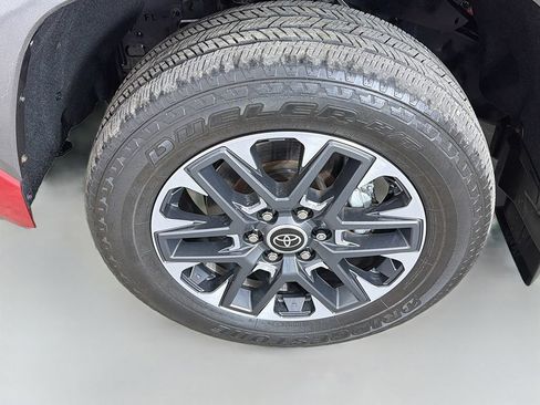 Used 2022 Toyota Tundra Limited AWD/4WD image 21